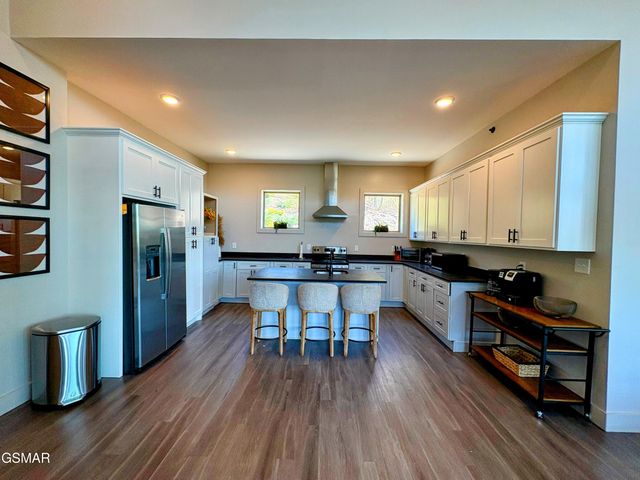 3343 Summit Trails Drive, Sevierville, TN 37862