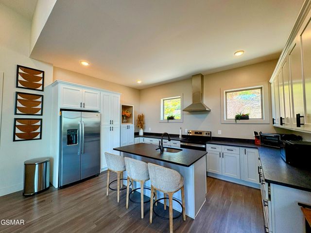 3343 Summit Trails Drive, Sevierville, TN 37862