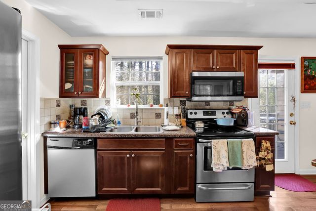 108 Jennifer Lane NW, Lilburn, GA 30047