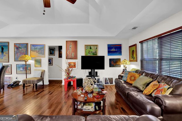 108 Jennifer Lane NW, Lilburn, GA 30047