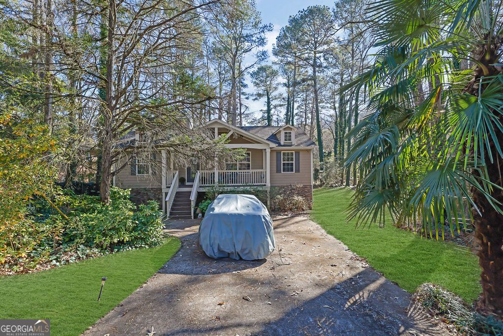 108 Jennifer Lane NW, Lilburn, GA 30047