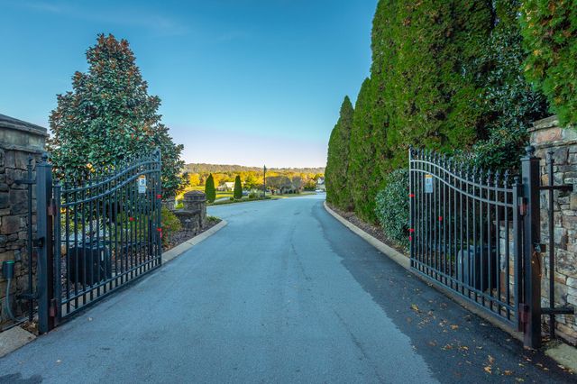 8659 Rambling Rose Drive, Ooltewah, TN 37363