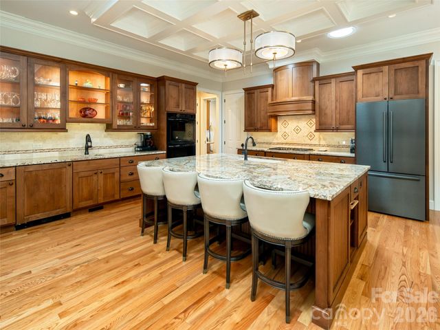 75 Chauncey Circle, Asheville, NC 28803
