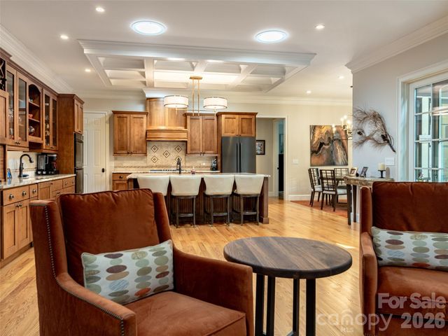 75 Chauncey Circle, Asheville, NC 28803