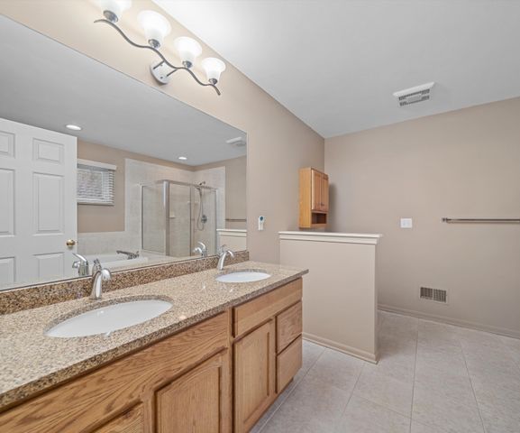 350 Huntington Drive, Saline, MI 48176