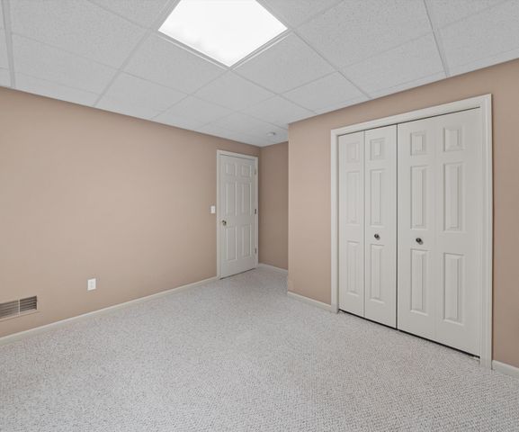 350 Huntington Drive, Saline, MI 48176