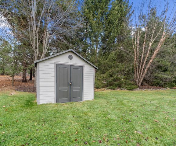 350 Huntington Drive, Saline, MI 48176