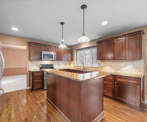 350 Huntington Drive, Saline, MI 48176