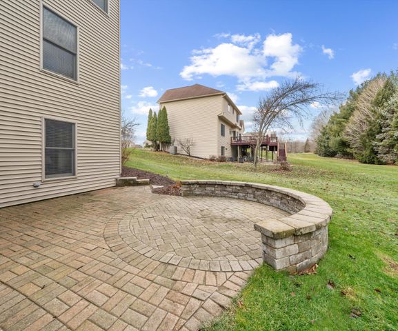 350 Huntington Drive, Saline, MI 48176