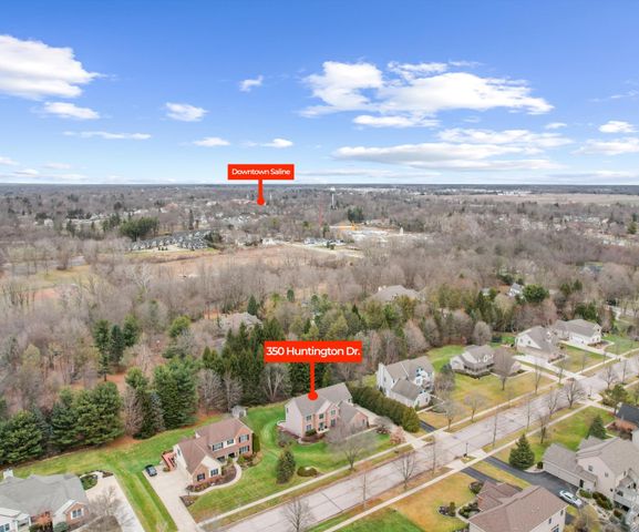 350 Huntington Drive, Saline, MI 48176