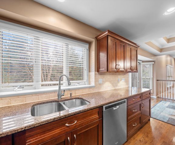 350 Huntington Drive, Saline, MI 48176