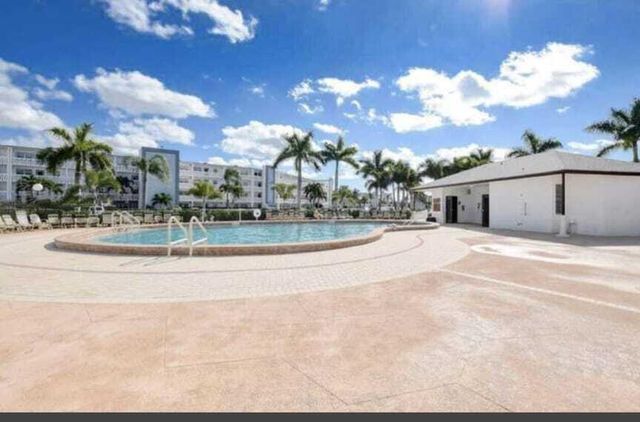 2053 Cornwall C, Boca Raton, FL 33434