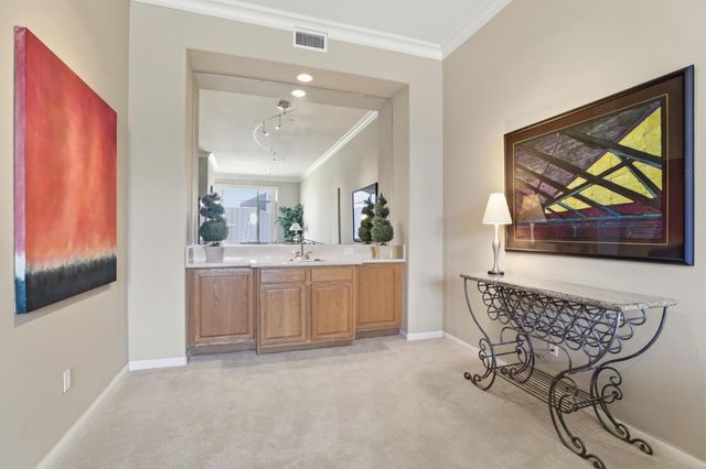 144 S 3rd Street 607, San Jose, CA 95112