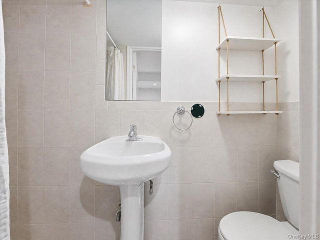 320 E 59th Street, Brooklyn, NY 11203
