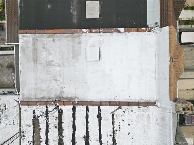 320 E 59th Street, Brooklyn, NY 11203