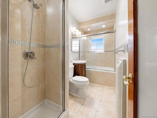 320 E 59th Street, Brooklyn, NY 11203
