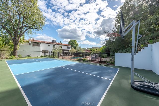 17153 Adlon Road, Encino, CA 91436