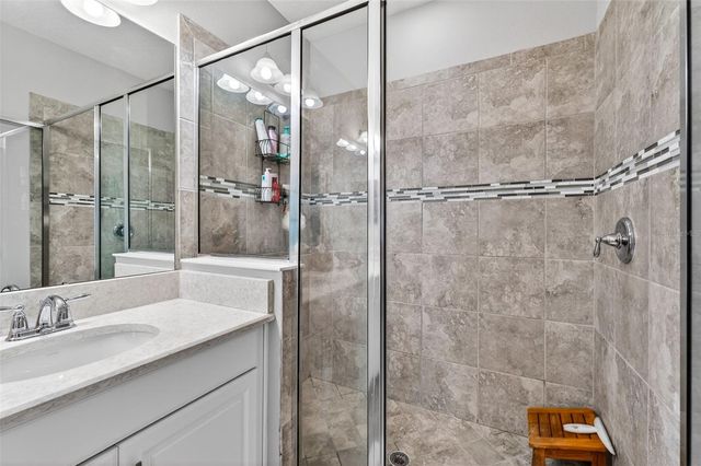 904 VINEYARD LANE, Oldsmar, FL 34677