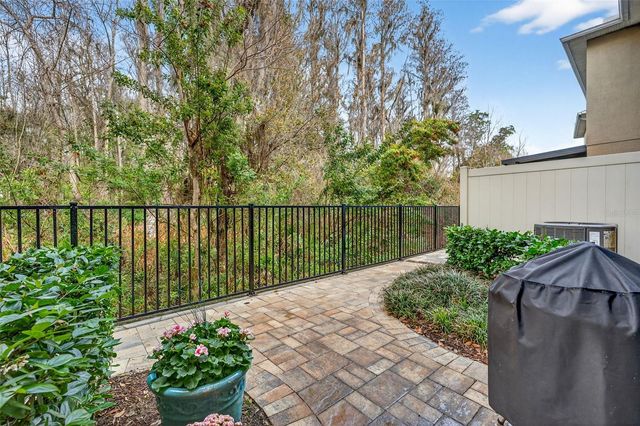 904 VINEYARD LANE, Oldsmar, FL 34677