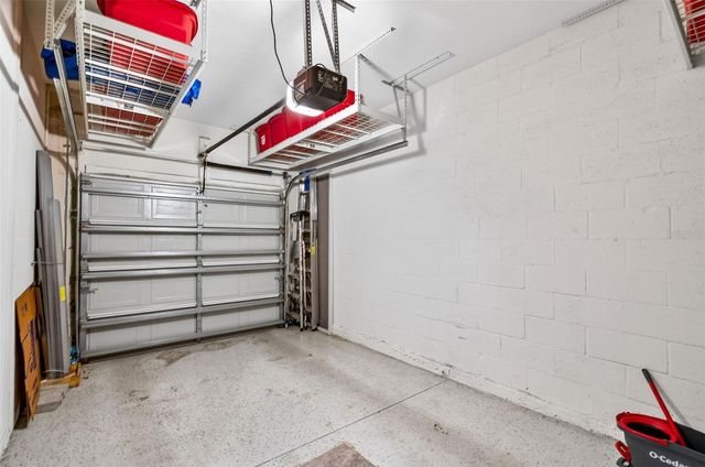 904 VINEYARD LANE, Oldsmar, FL 34677