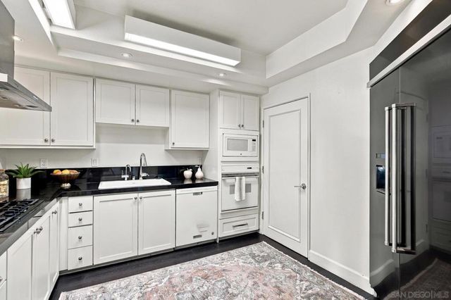 1101 1st St 110, Coronado, CA 92118