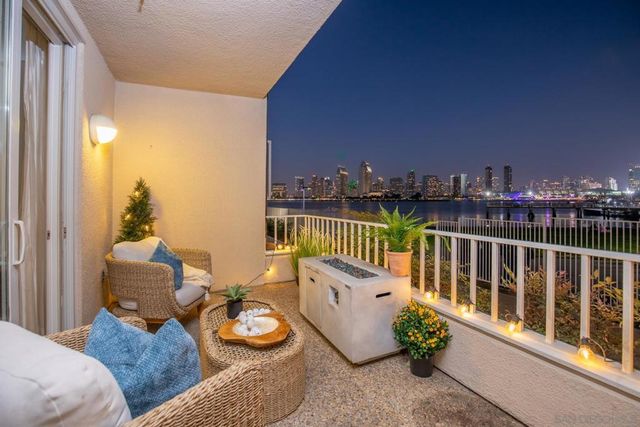 1101 1st St 110, Coronado, CA 92118