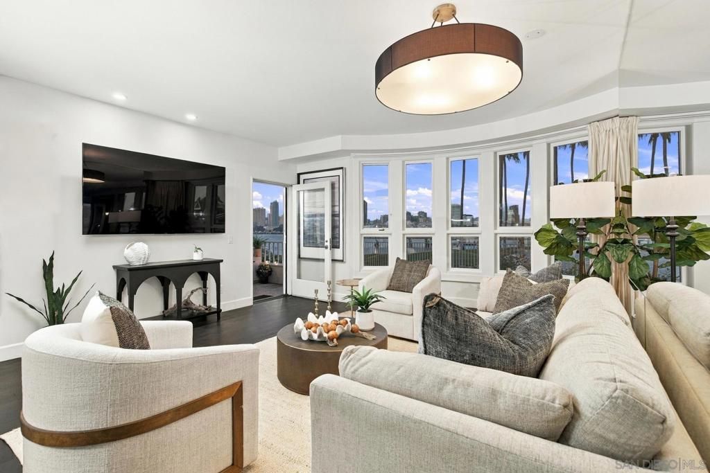 1101 1st St 110, Coronado, CA 92118 — photo 2