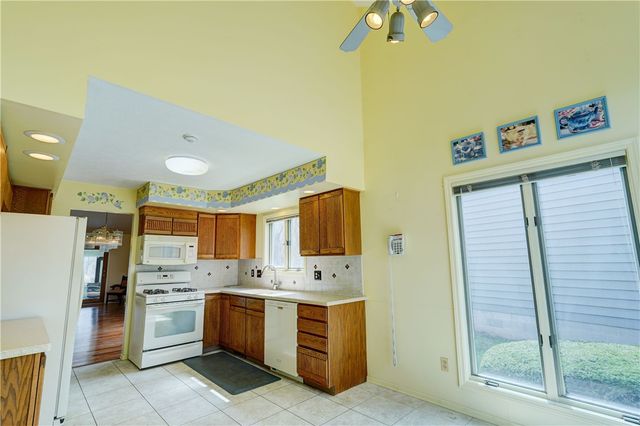 6 Wood Cutters Circle, Greece, NY 14612