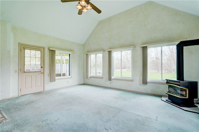 6 Wood Cutters Circle, Greece, NY 14612