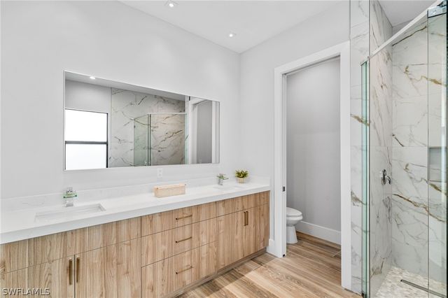 653 107th AVE N, Naples, FL 34108