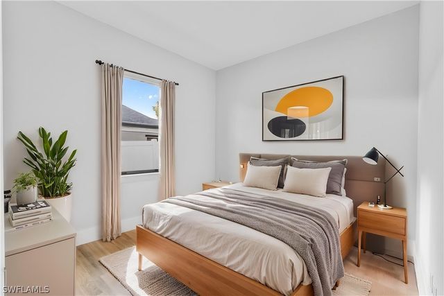 653 107th AVE N, Naples, FL 34108