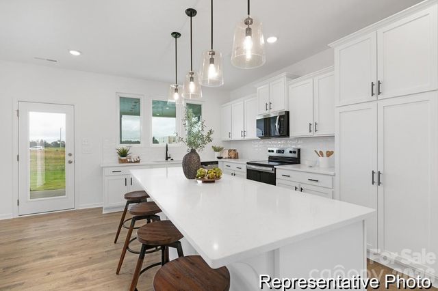 124 Pembroke Way 17, Albemarle, NC 28001