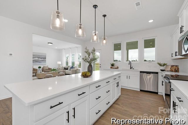 124 Pembroke Way 17, Albemarle, NC 28001