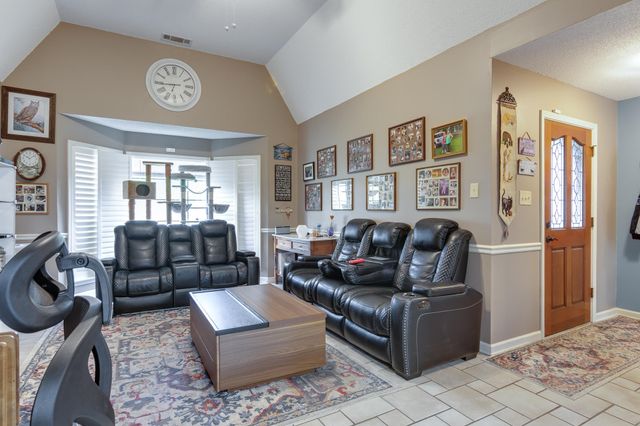 4099 SODERLUND CV, Millington, TN 38053