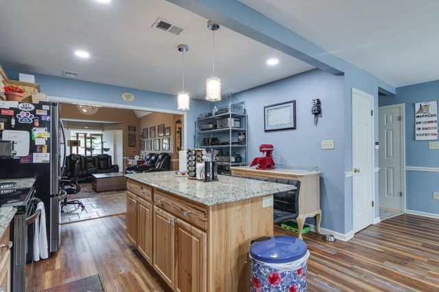 4099 SODERLUND CV, Millington, TN 38053