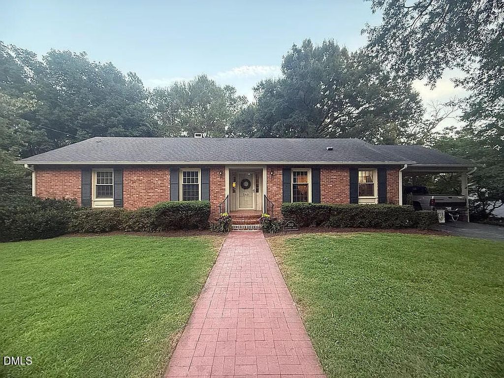 240 Crestwood Drive, Roxboro, NC 27573