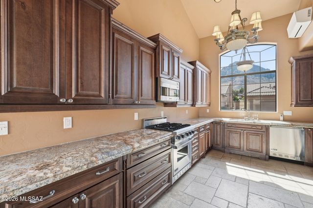 1391 E Sonoran Desert Drive, Oro Valley, AZ 85737