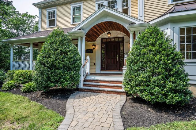 52 North Border Rd., Winchester, MA 01890