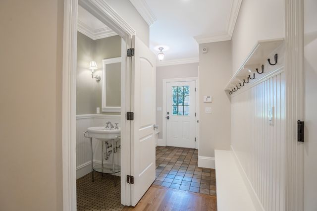 52 North Border Rd., Winchester, MA 01890
