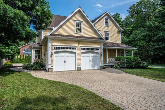 52 North Border Rd., Winchester, MA 01890