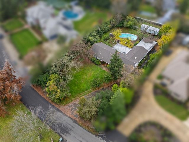 1831 Maple Glen Rd, Sacramento, CA 95864