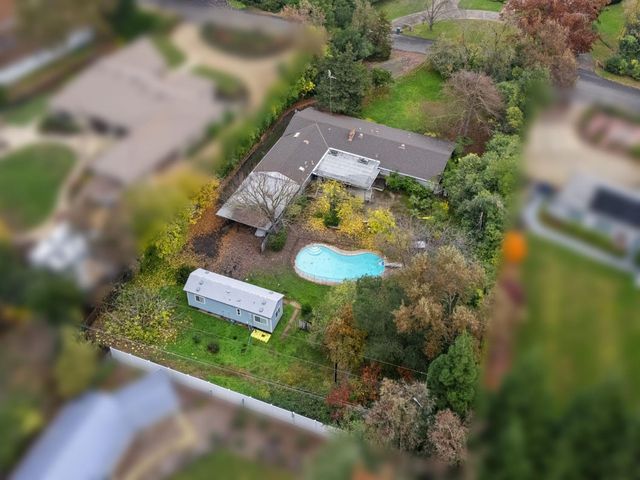 1831 Maple Glen Rd, Sacramento, CA 95864