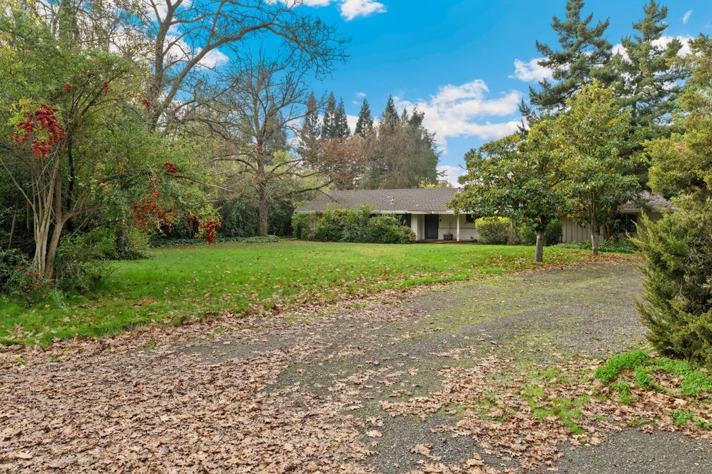1831 Maple Glen Rd, Sacramento, CA 95864