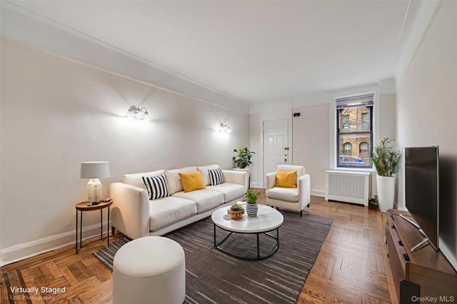 43-33 46th Street A6, Sunnyside, NY 11104