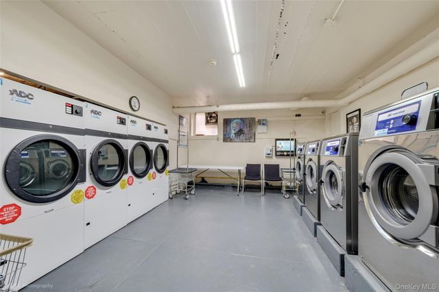 43-33 46th Street A6, Sunnyside, NY 11104