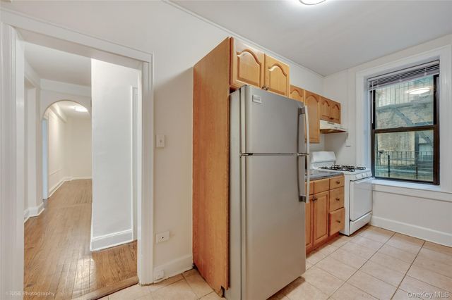 43-33 46th Street A6, Sunnyside, NY 11104