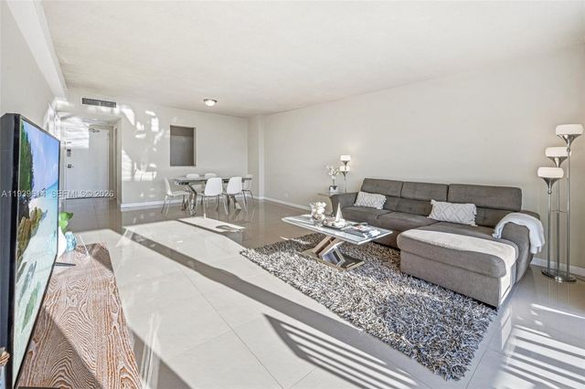 5601 Collins Ave 1618, Miami Beach, FL 33140