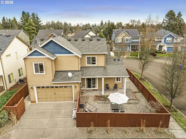 18775 SUNBLAZE Dr, Oregon City, OR 97045