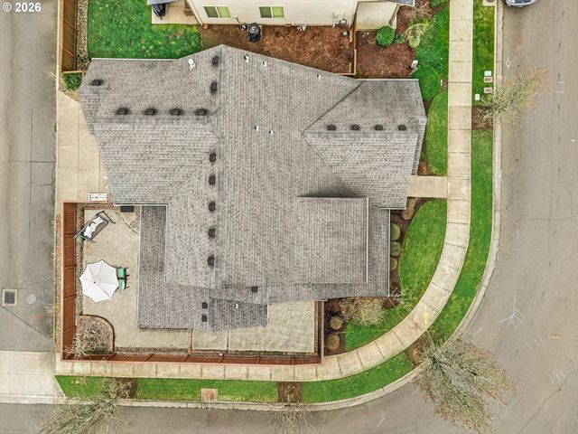 18775 SUNBLAZE Dr, Oregon City, OR 97045