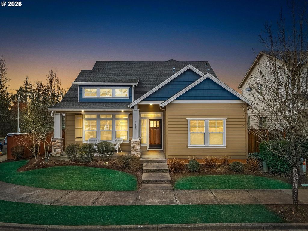 18775 SUNBLAZE Dr, Oregon City, OR 97045